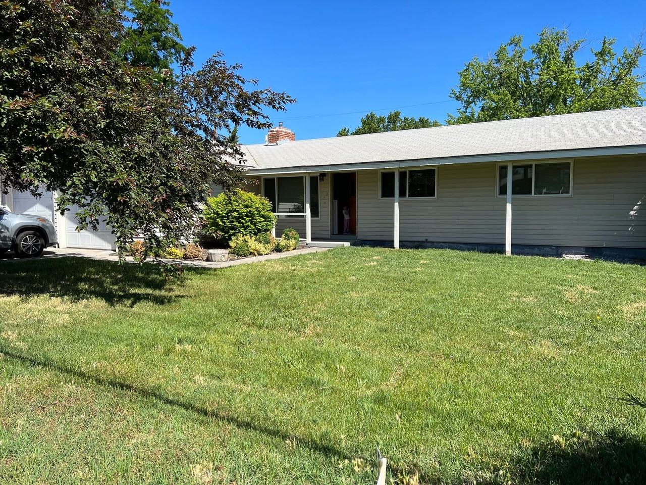 770 W Highland Ave - Photo 2 of 25