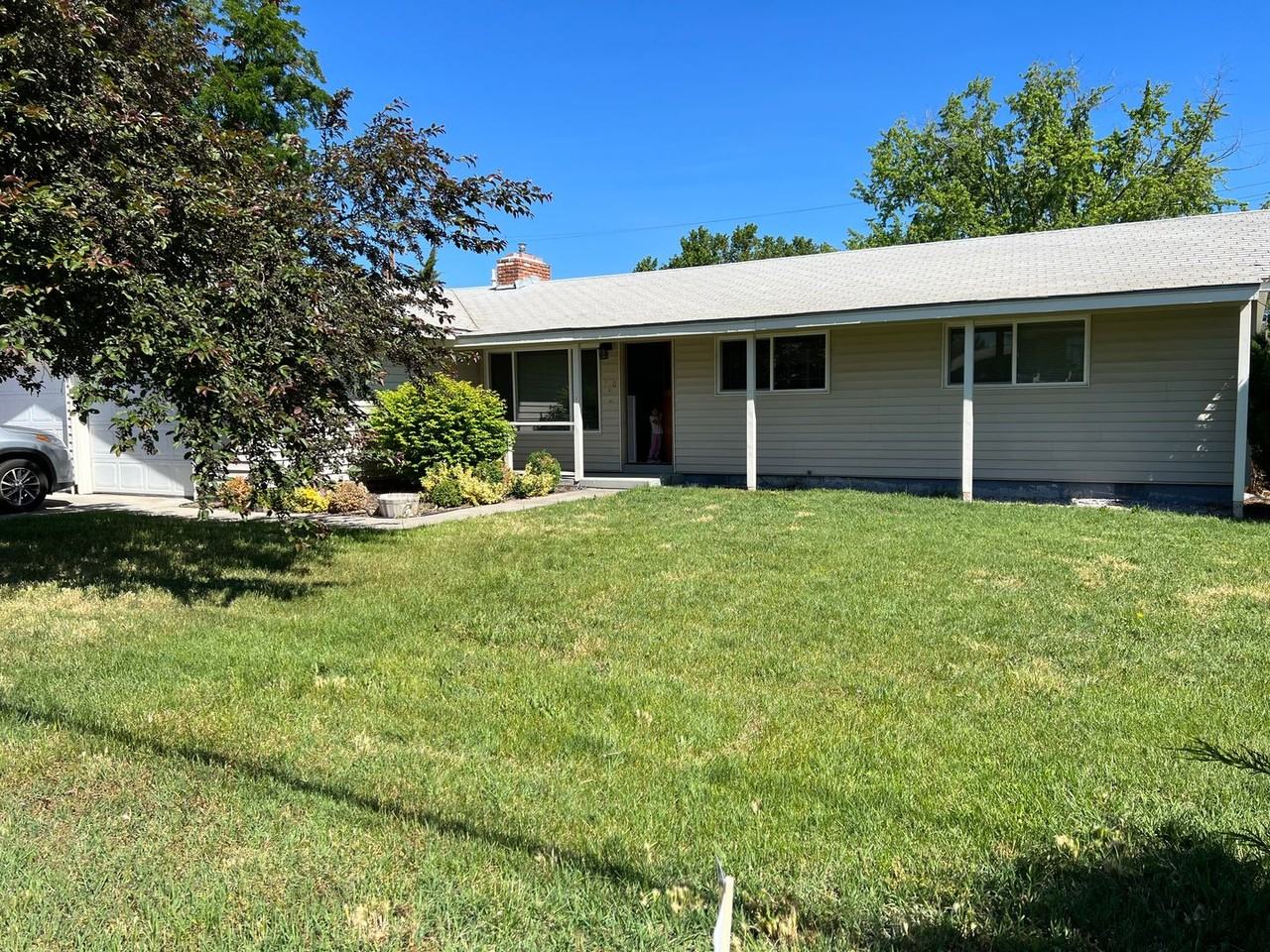 770 W Highland Ave - Photo 3 of 25