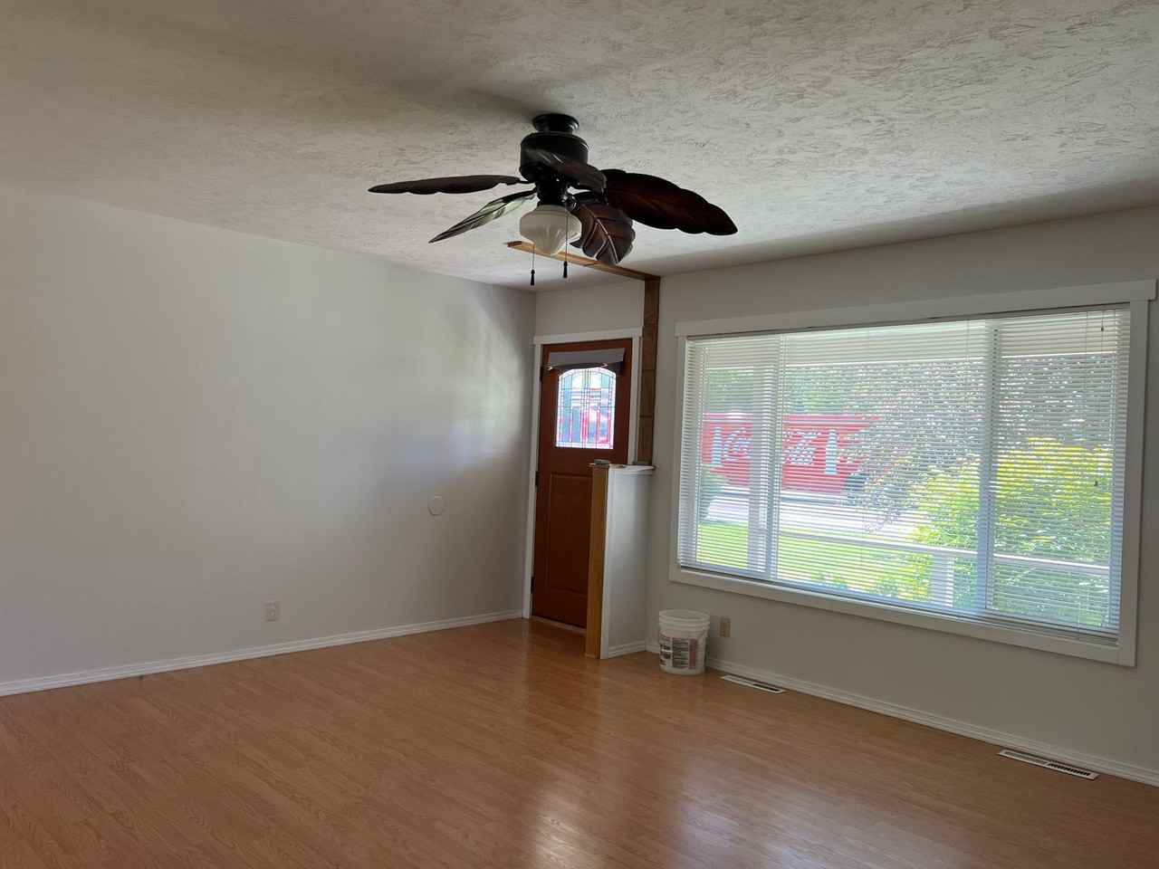770 W Highland Ave - Photo 7 of 25