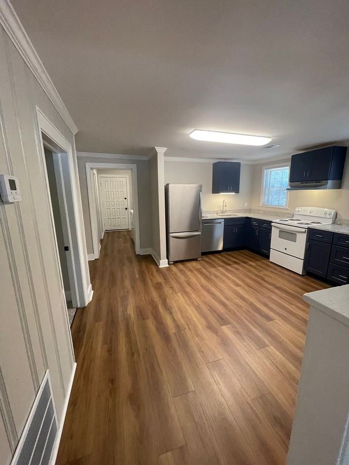 1632 Old West Broad St - Photo 7 of 26