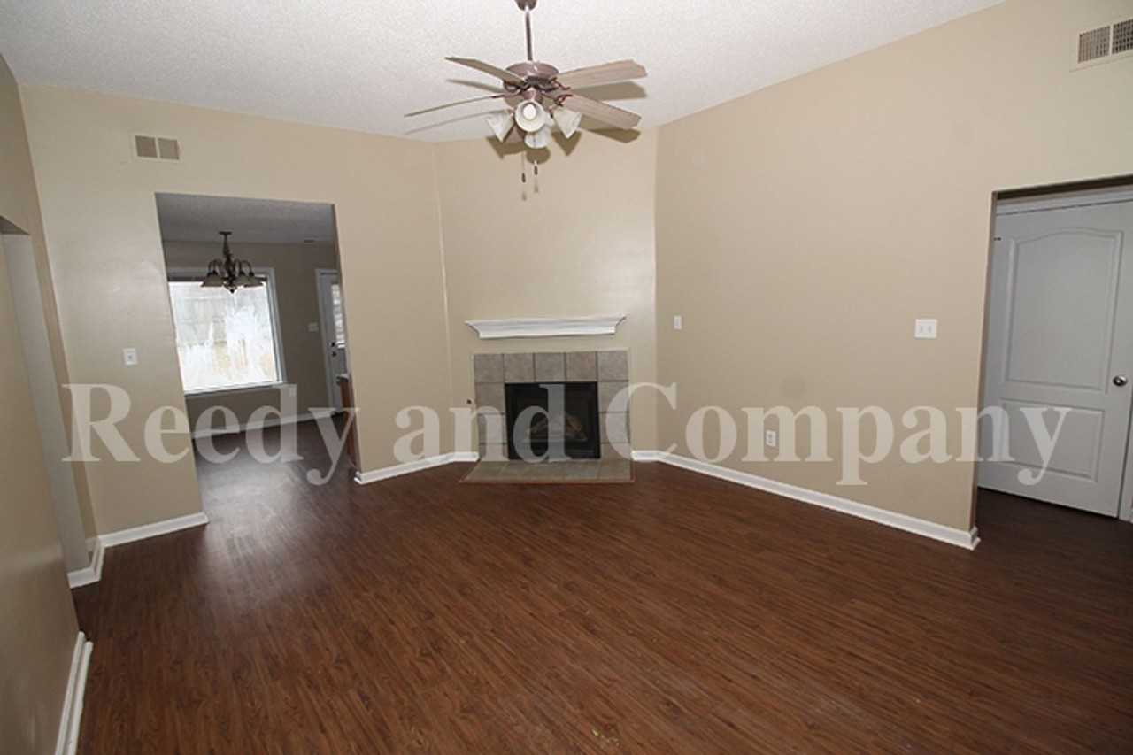 6077 Wills Way Cir S - Photo 4 of 22