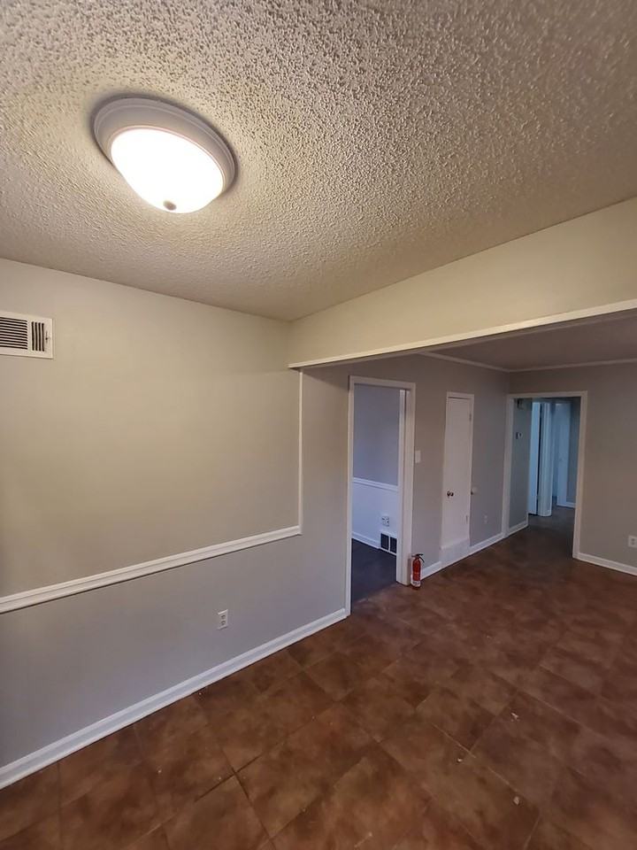 6273 Tulane Rd - Photo 3 of 47