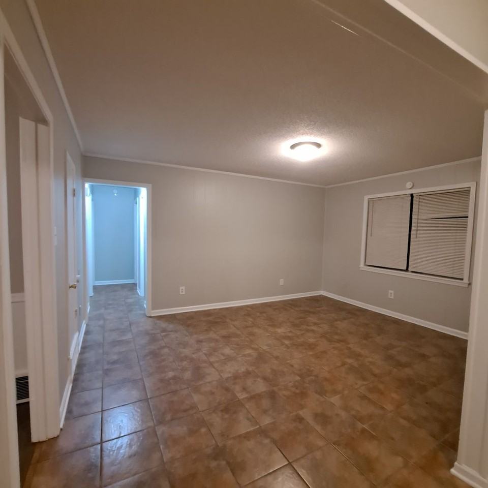 6273 Tulane Rd - Photo 5 of 47