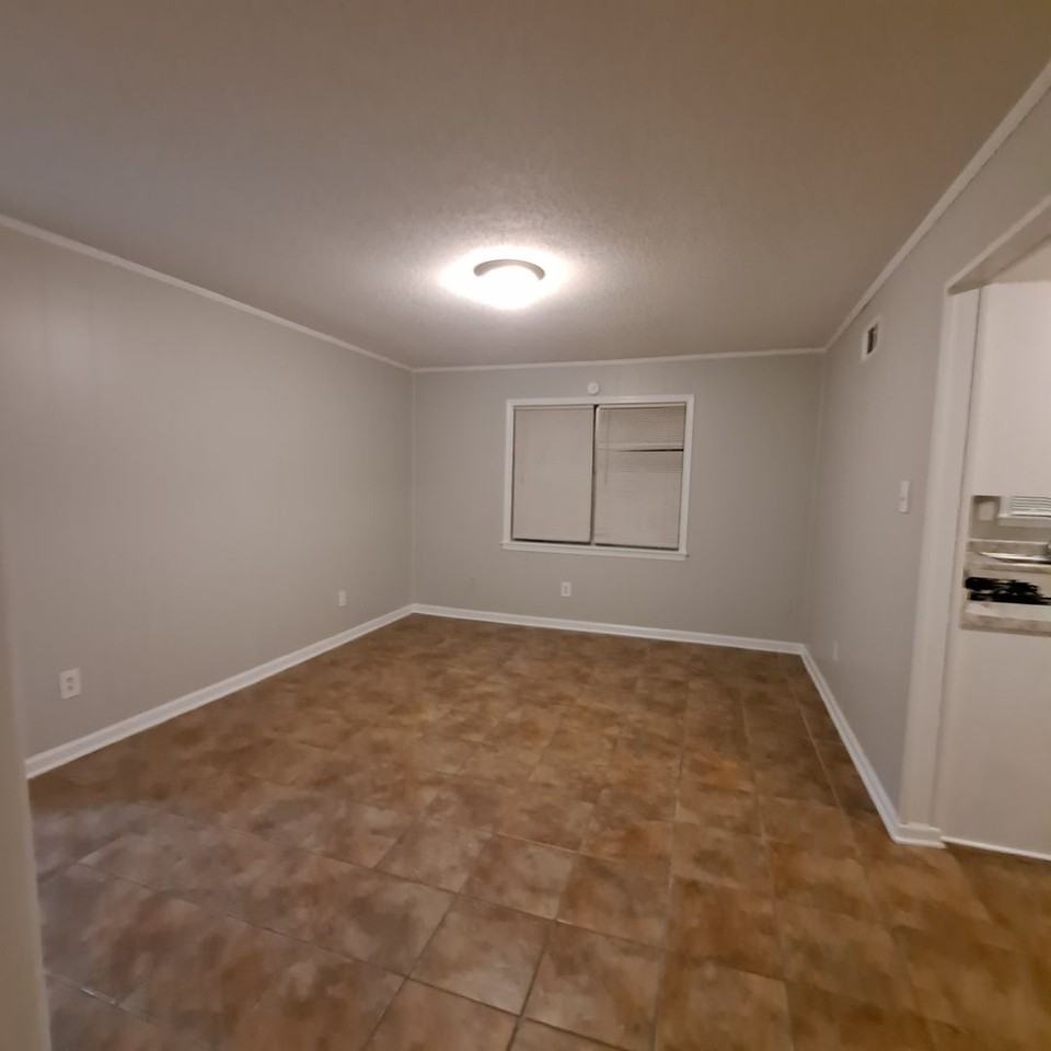 6273 Tulane Rd - Photo 7 of 47