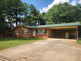 featured image of 1020 N Center St