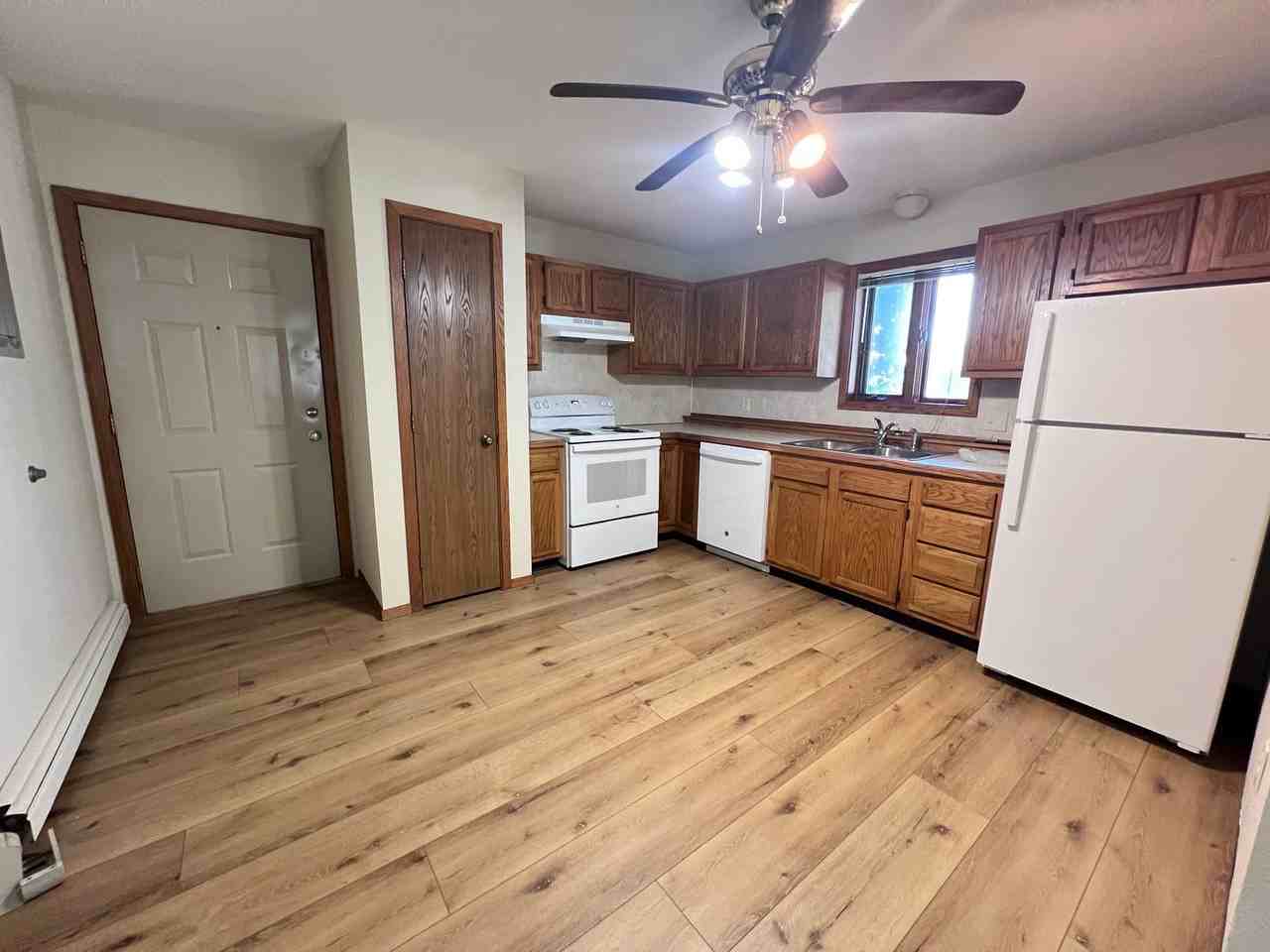 8421 Woodhaven Dr Sw #1A - Photo 4 of 12
