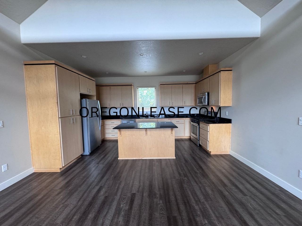 985 Lorella Ave - Photo 7 of 17