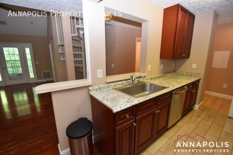 2052 Quaker Way #13 - Photo 4 of 21