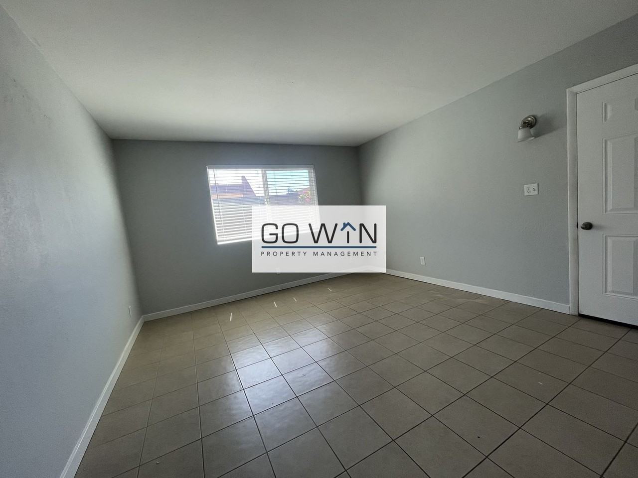237 S Allen - Photo 4 of 18