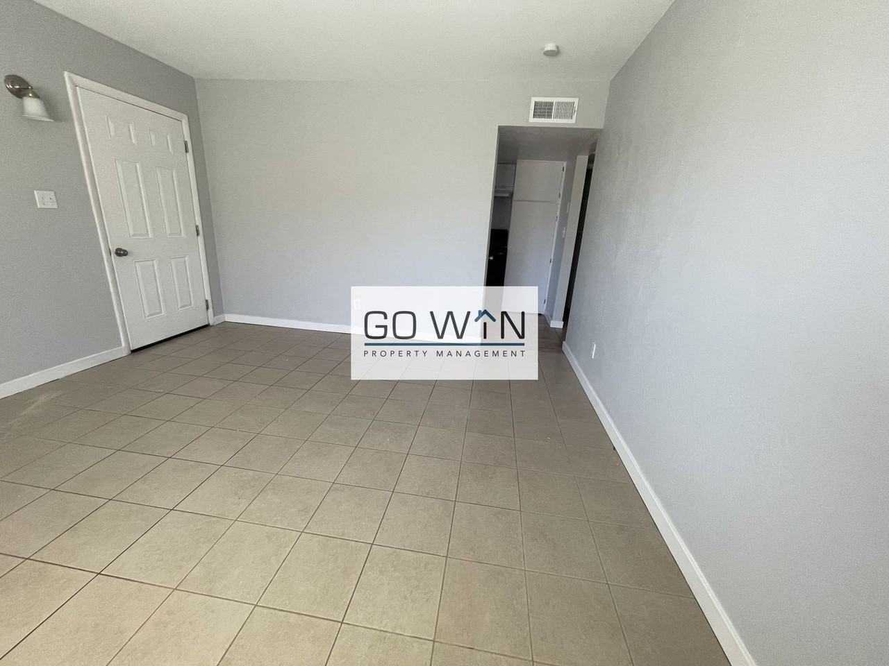 237 S Allen - Photo 5 of 18