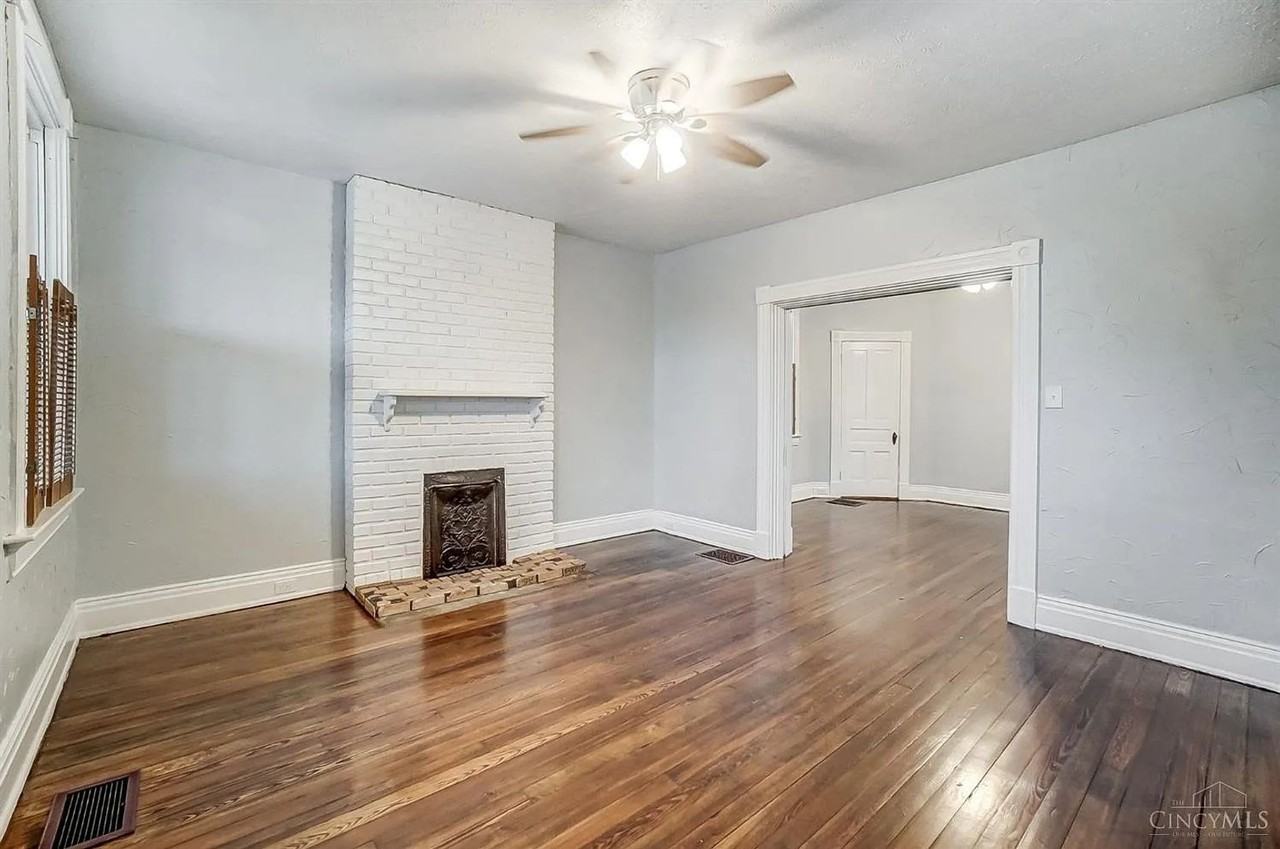 2312 Norwood Ave - Photo 6 of 25