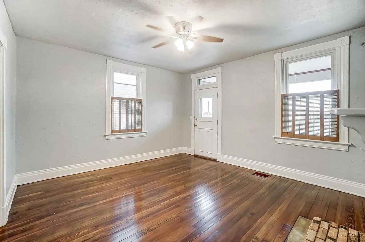 2312 Norwood Ave - Photo 7 of 25