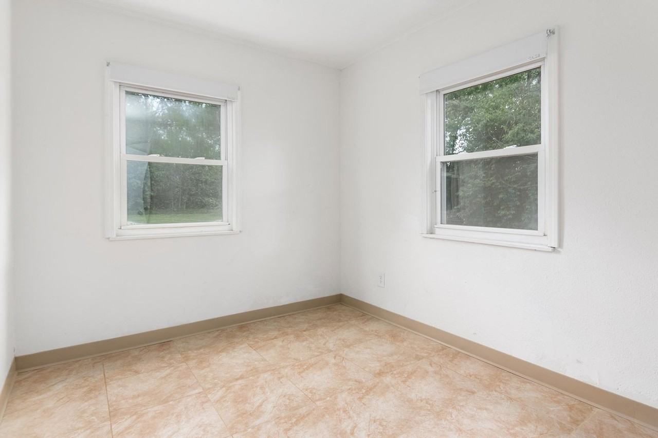 1231 S Denny St - Photo 6 of 18