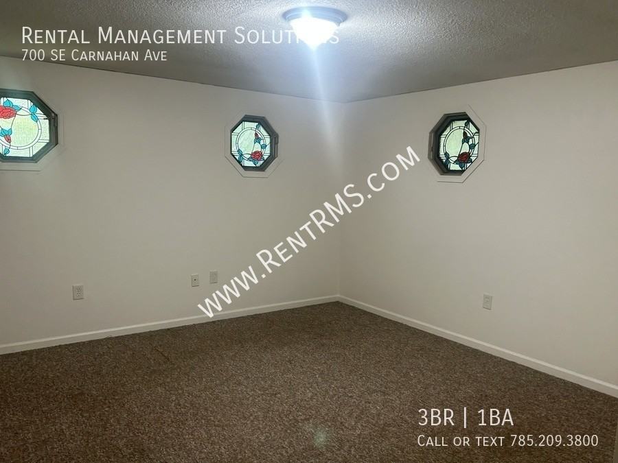 700 Se Carnahan Ave - Photo 4 of 11
