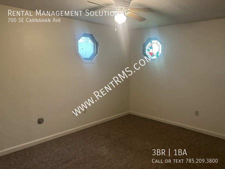 700 Se Carnahan Ave - Photo 6 of 11