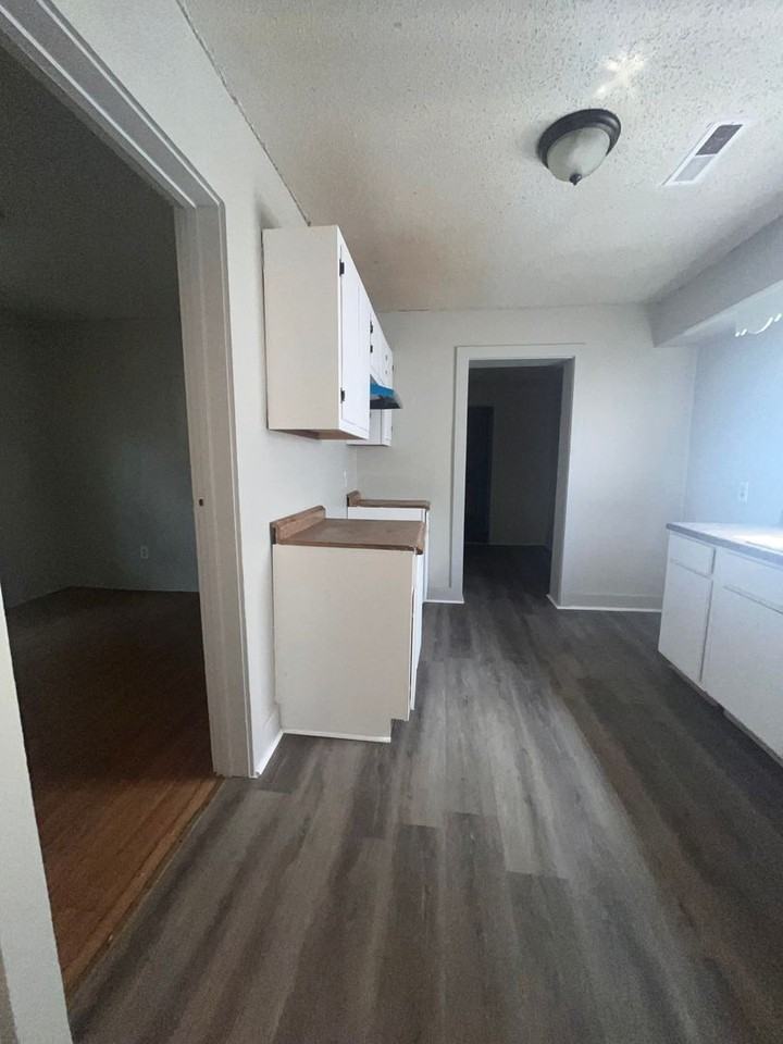 45 W Gage Ave - Photo 4 of 10