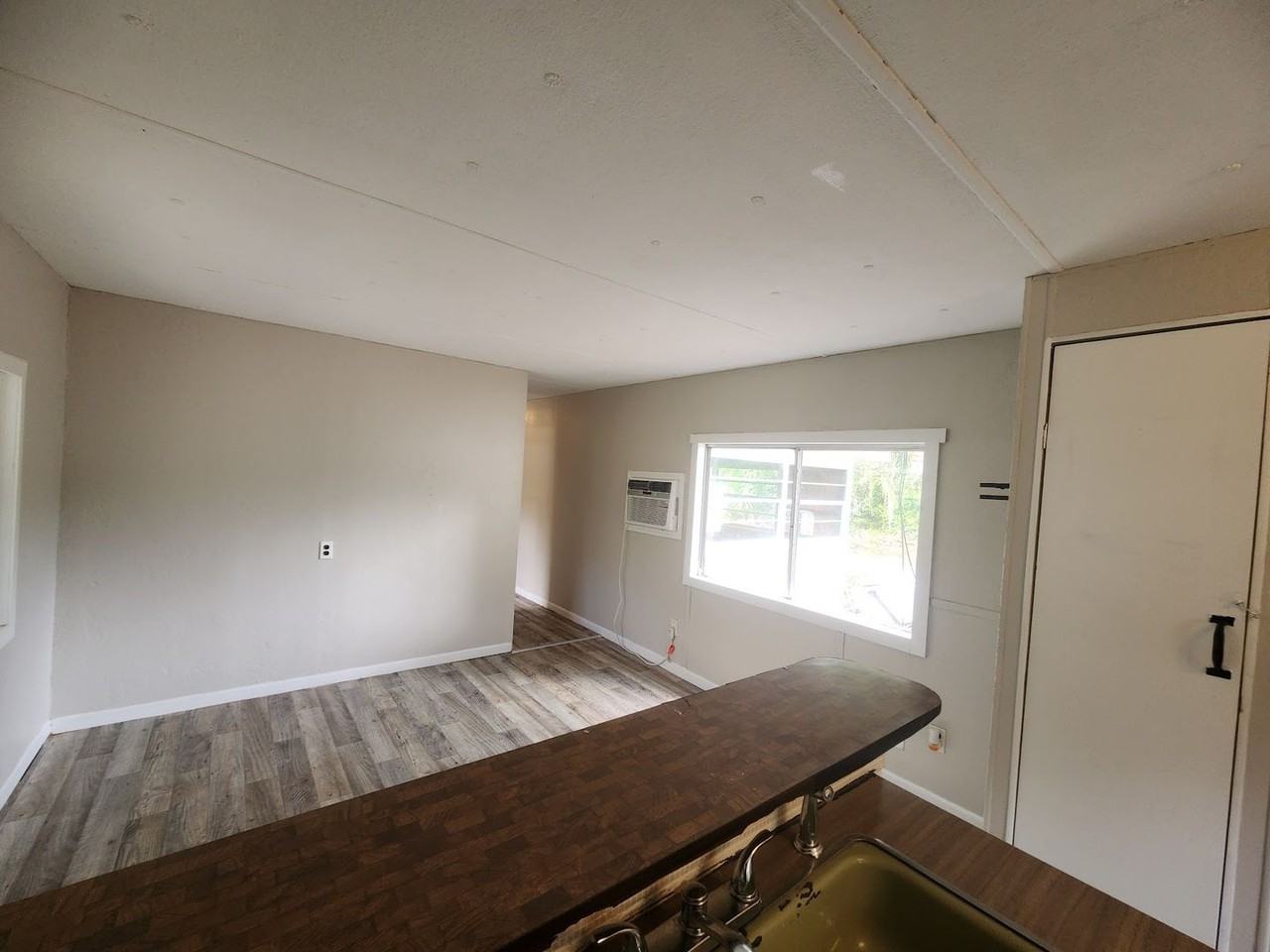 1920 Se 188th Ave - Photo 4 of 20