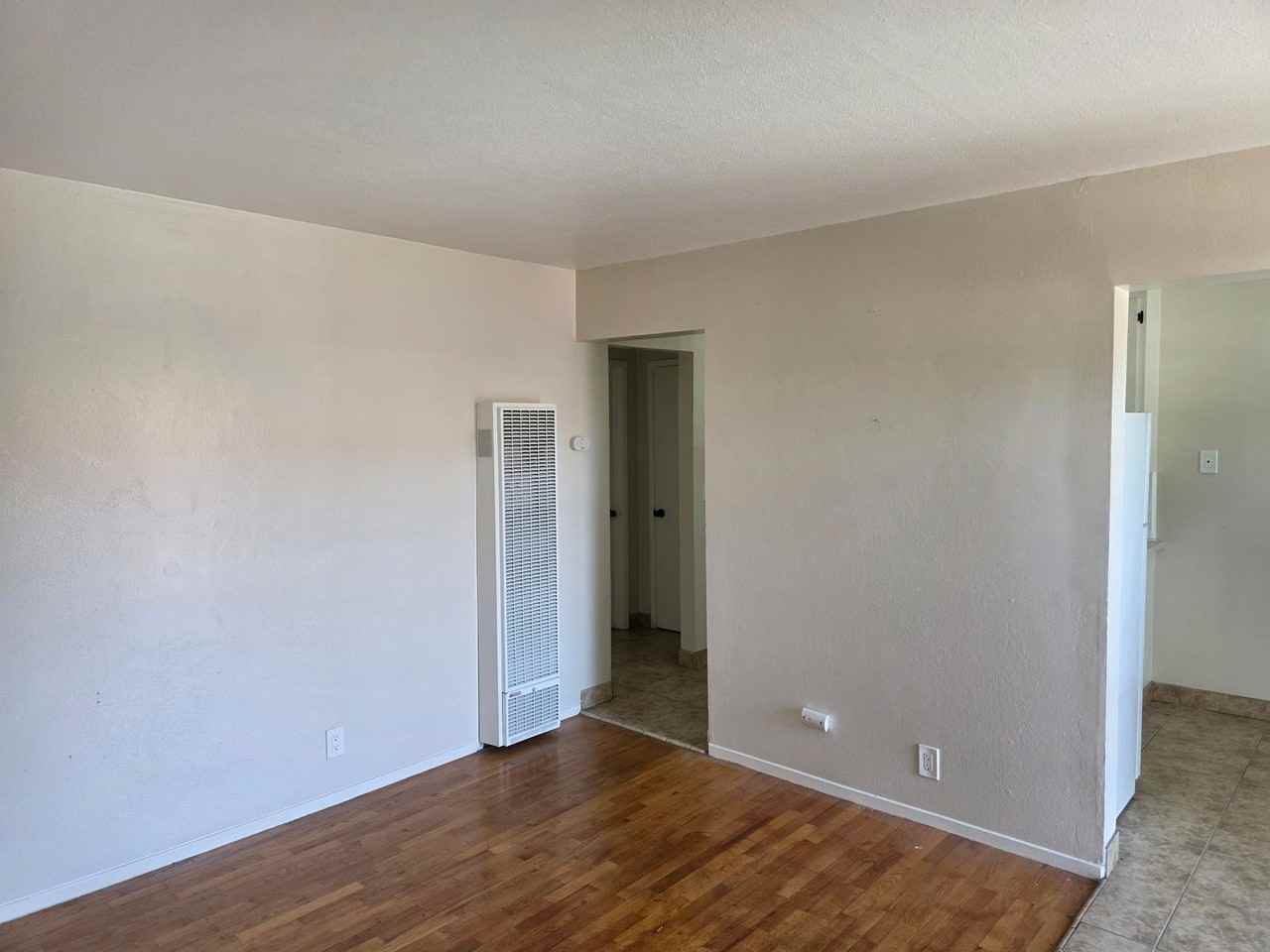 1359 Reeve St - Photo 6 of 32