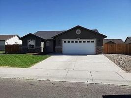 featured image of 1421 Cayuse Creek Dr