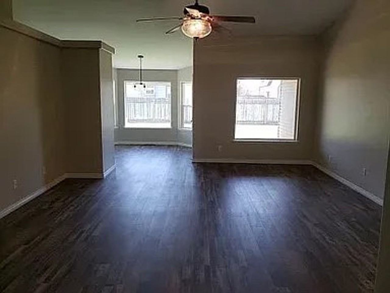 1421 Cayuse Creek Dr - Photo 3 of 13