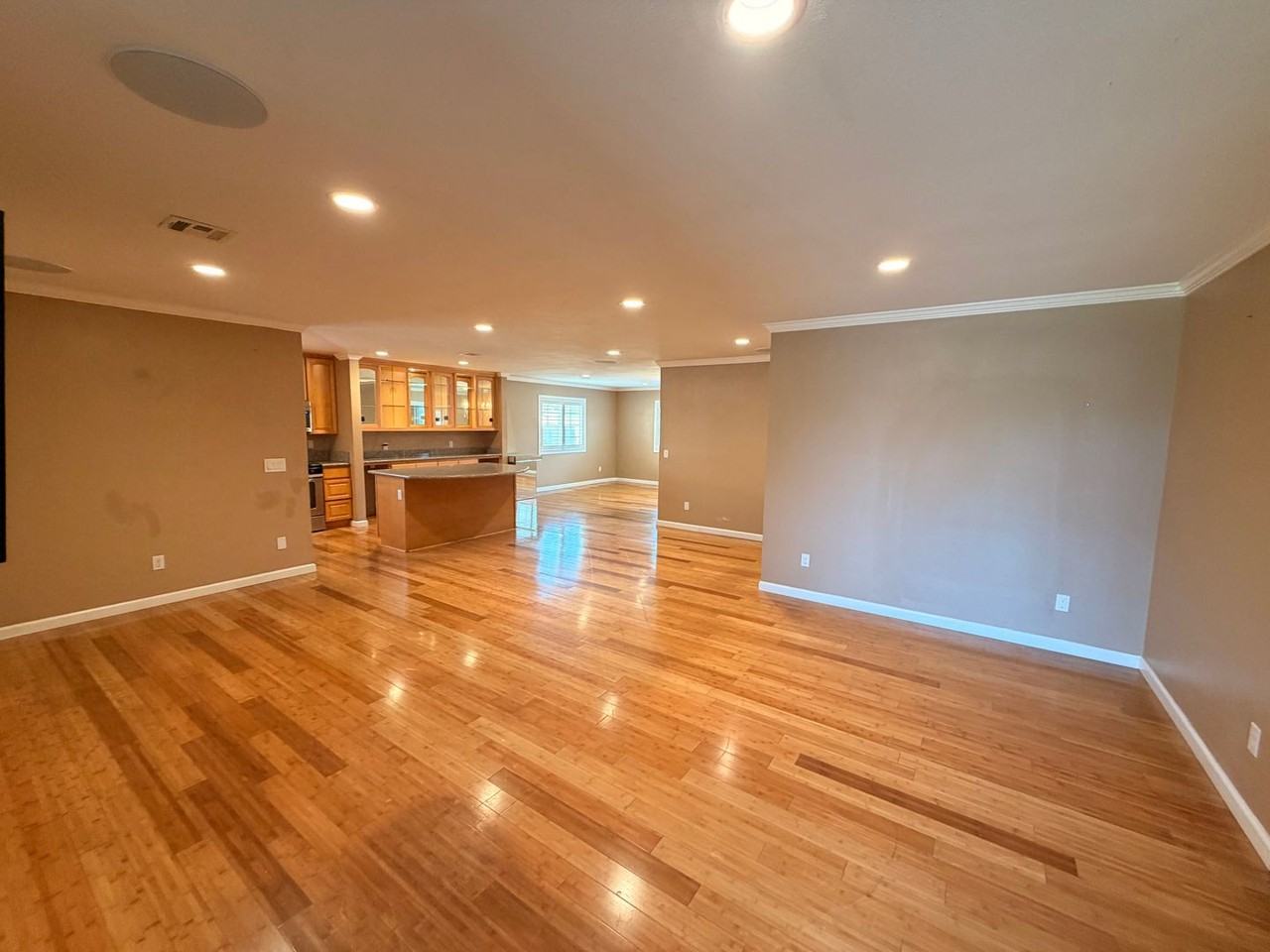 6662 San Francisco Dr - Photo 4 of 50