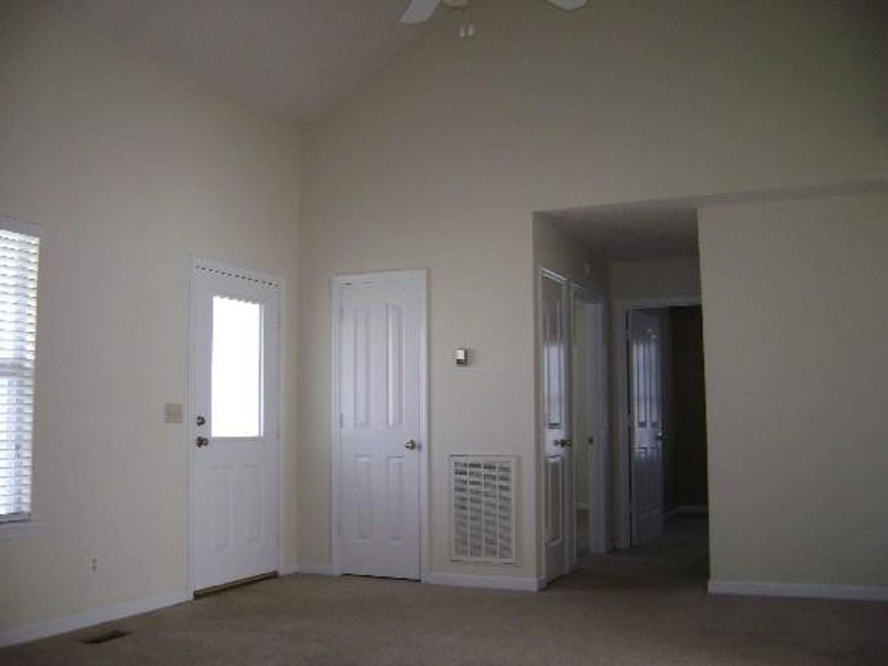 2506 Splinter Ct - Photo 2 of 9