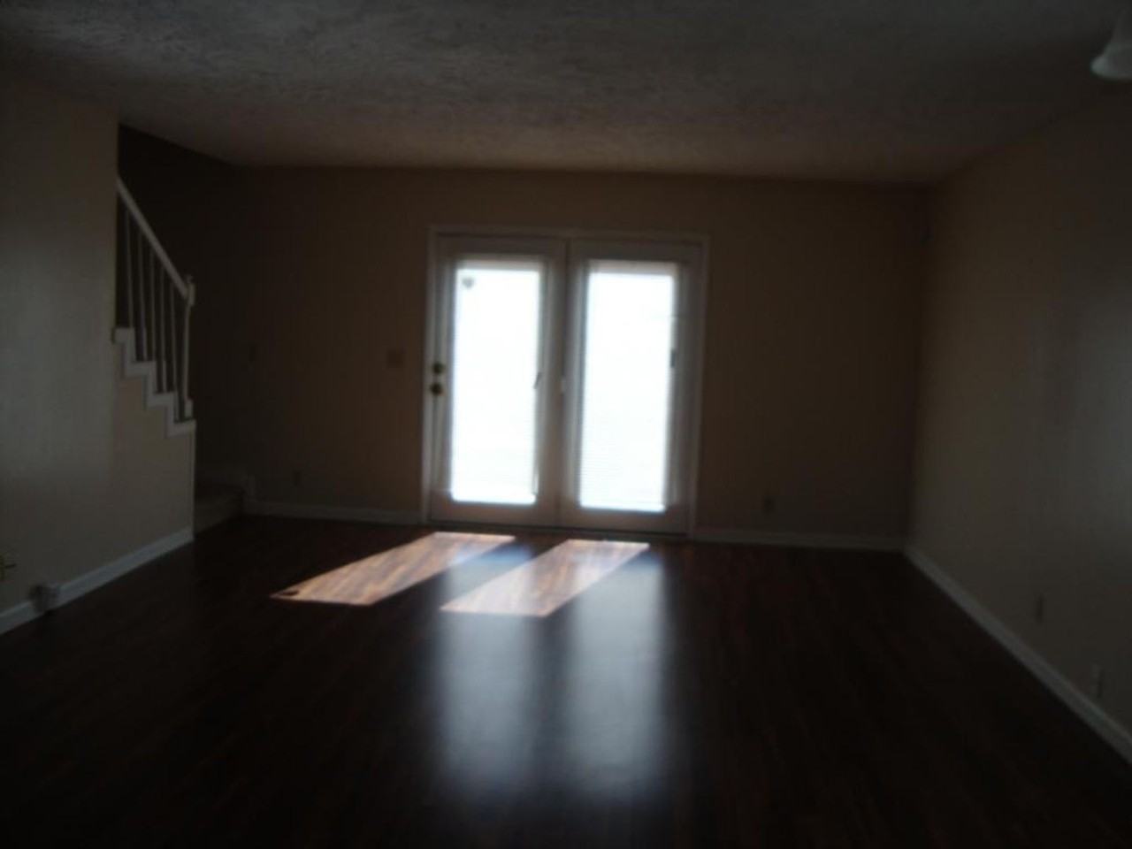 2208 Patriot Dr - Photo 5 of 12
