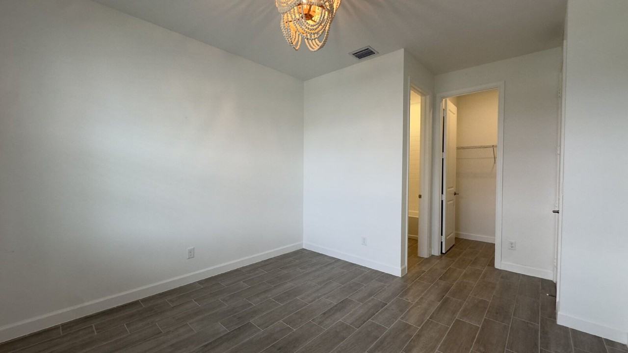 1473 Wandering Willow Way - Photo 5 of 38