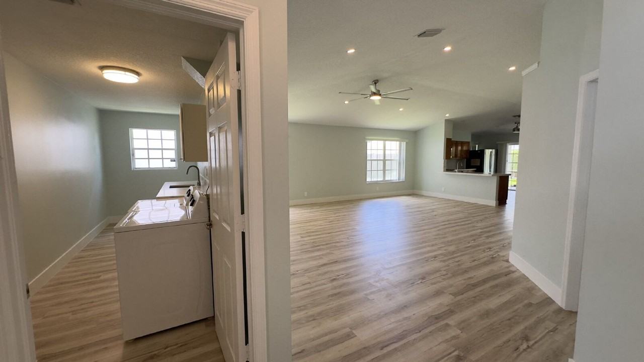 13285 Opal Ln - Photo 4 of 31