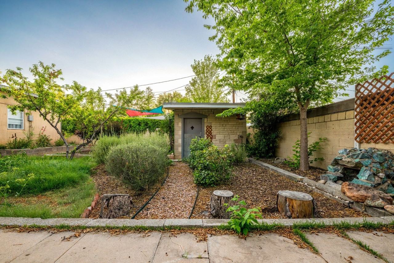 1814 Tewa Rd - Photo 4 of 22
