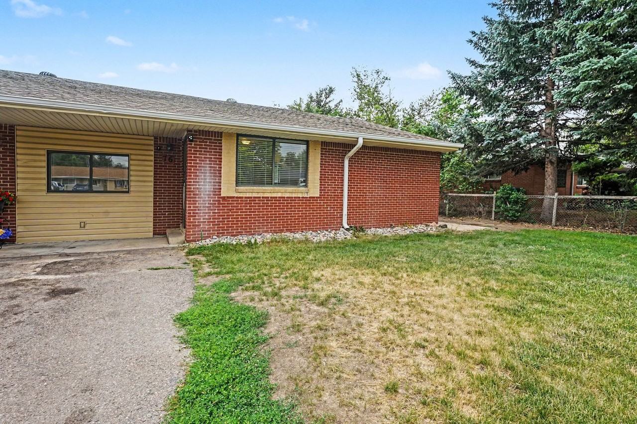 76 Newland Ct - Photo 2 of 21