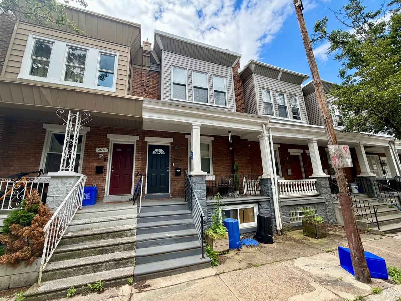 2614 Ingersoll St - Photo 2 of 26