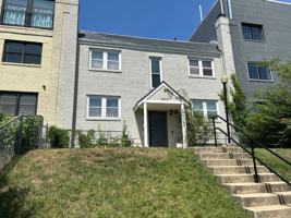 featured image of 1932 3rd St Ne #102