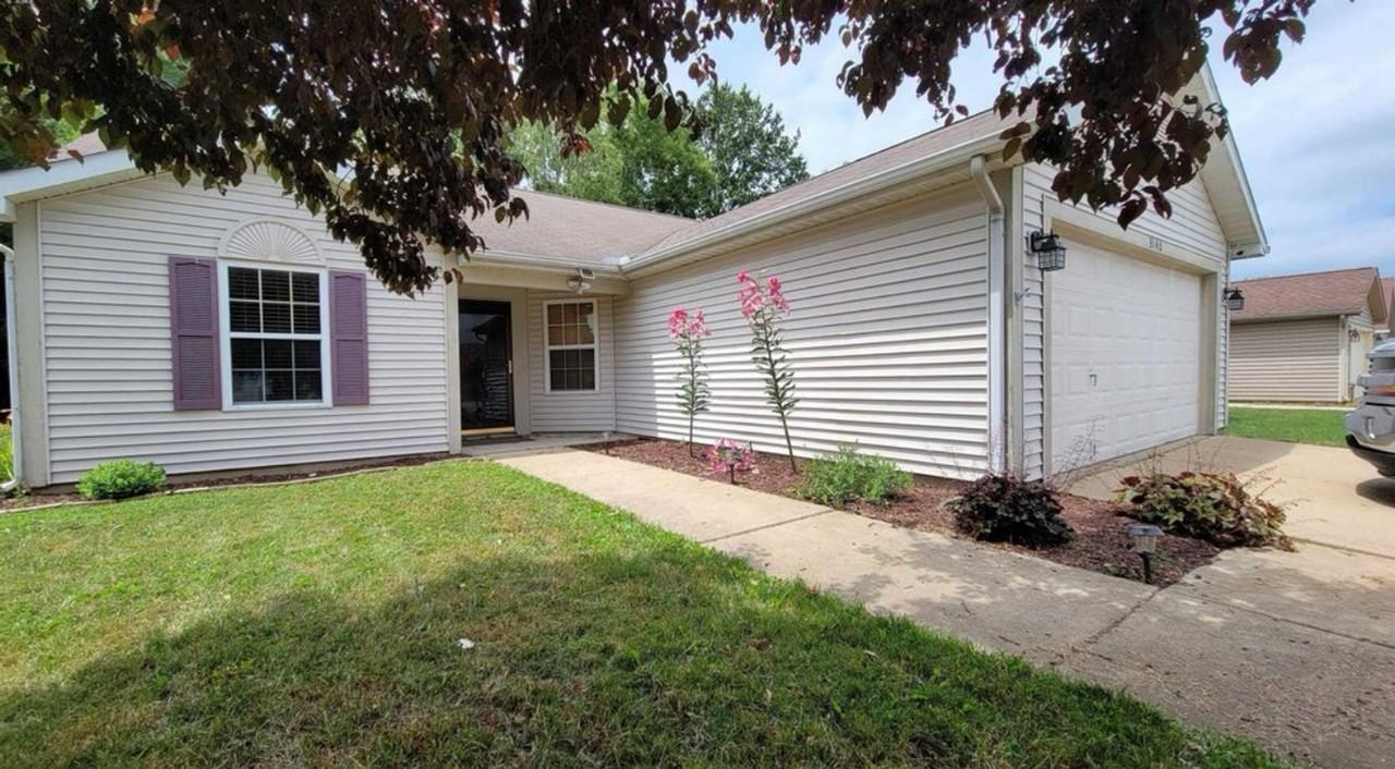 3140 Stratus Dr - Photo 2 of 12