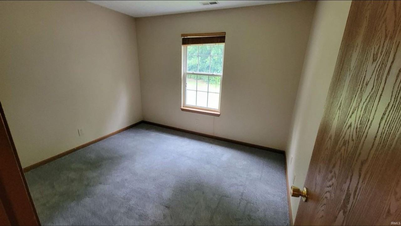 3140 Stratus Dr - Photo 6 of 12