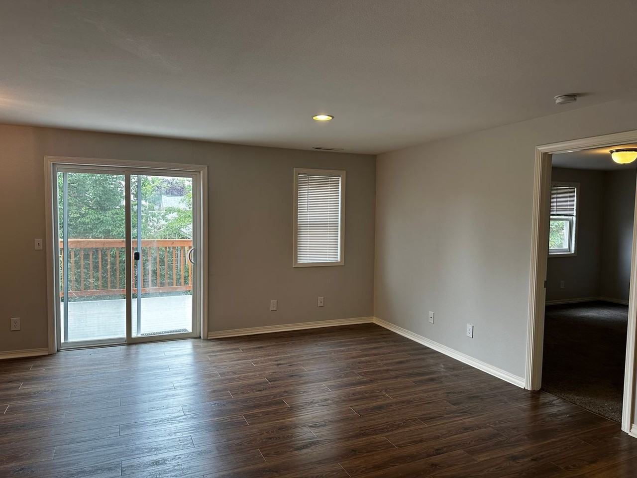 714 9th Ave Sw - Photo 2 of 8