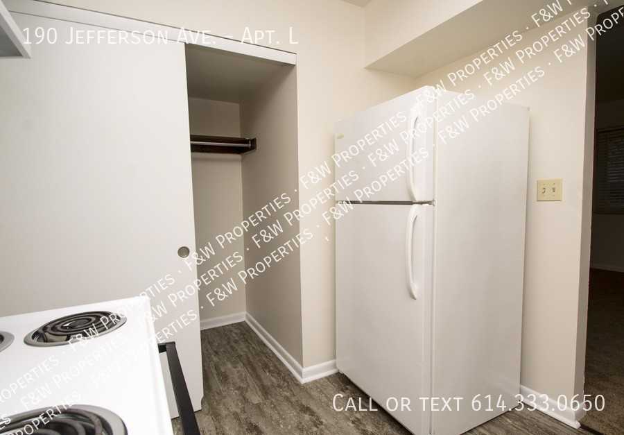190 Jefferson Ave #L - Photo 5 of 29