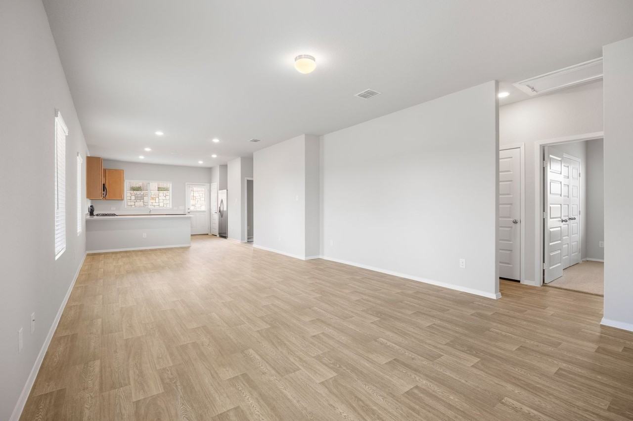 12013 Russo Dr - Photo 3 of 17