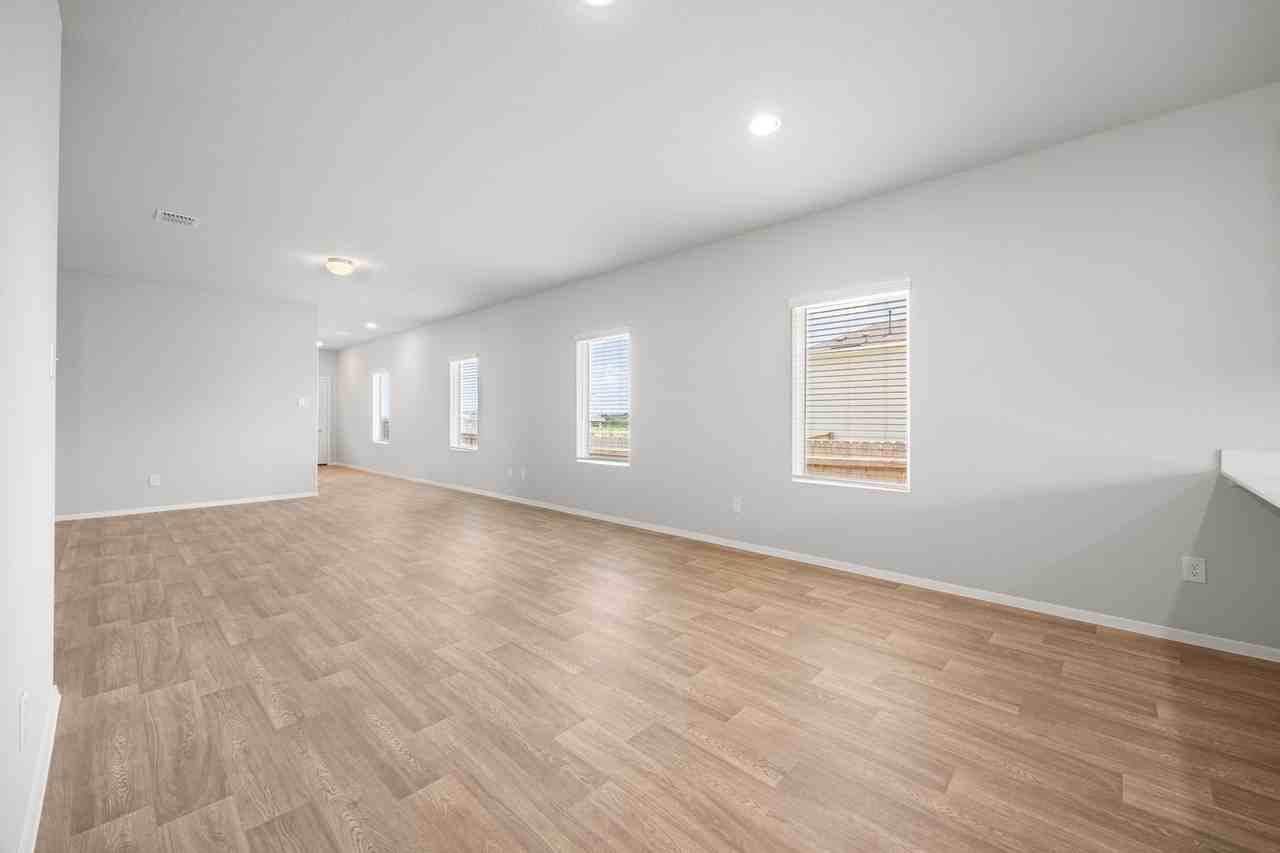 12013 Russo Dr - Photo 6 of 17