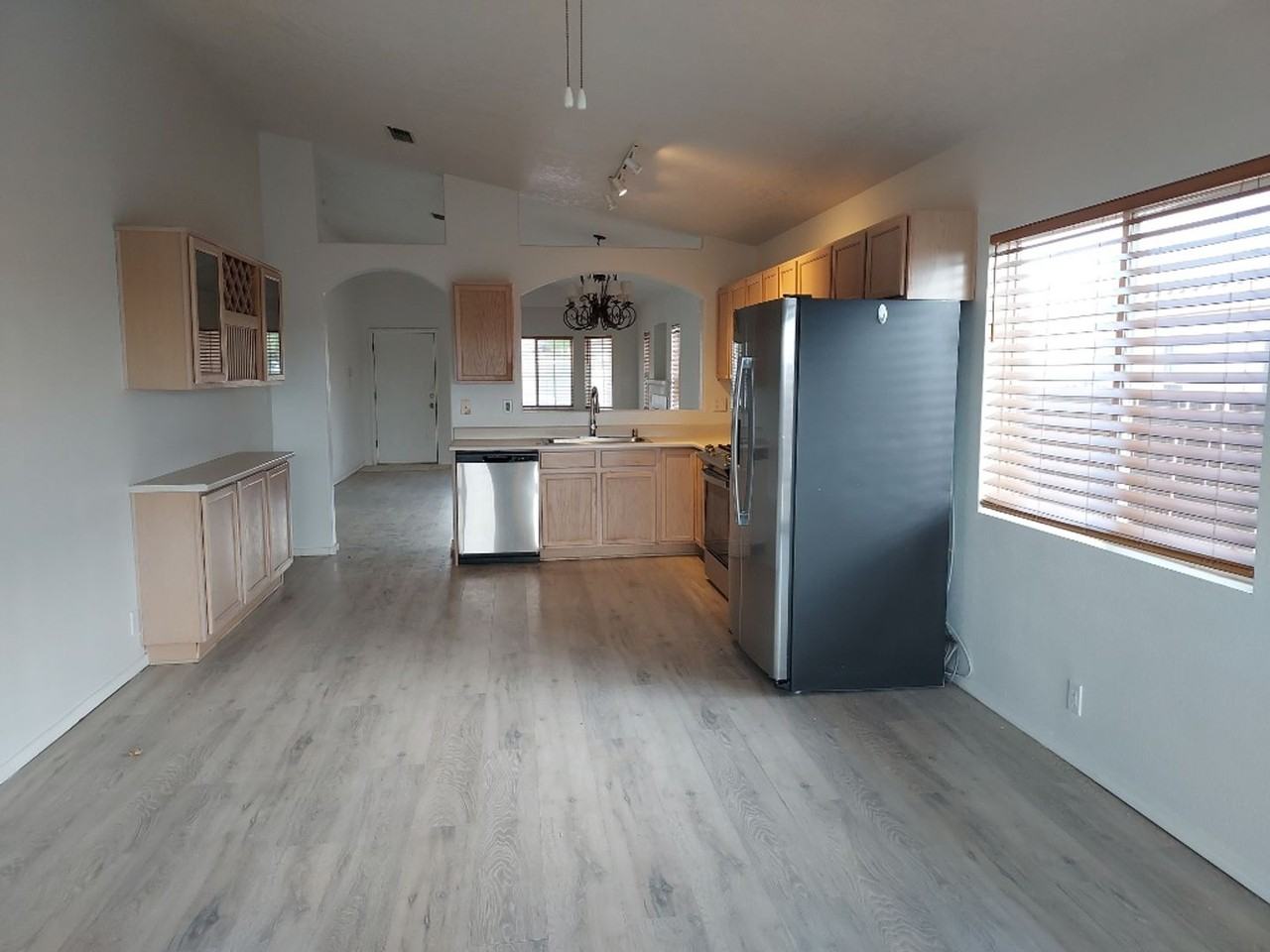 5908 Taurus Ave Nw - Photo 6 of 9