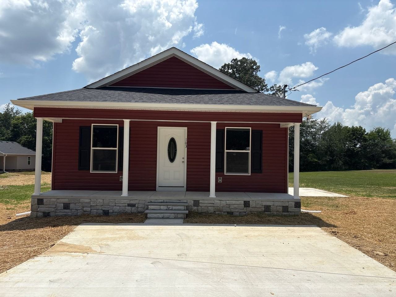 103 Hummingbird Dr - Photo 2 of 19