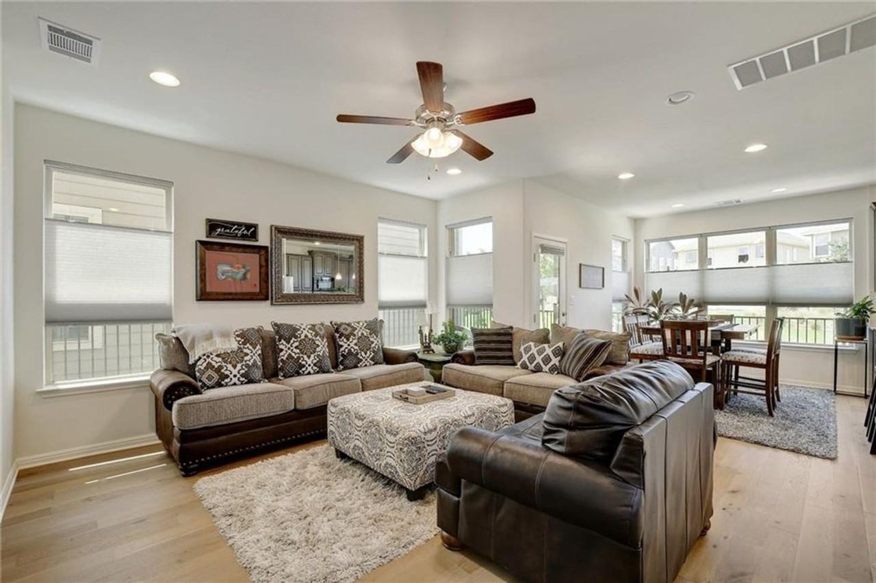 228 Simon - Photo 5 of 22