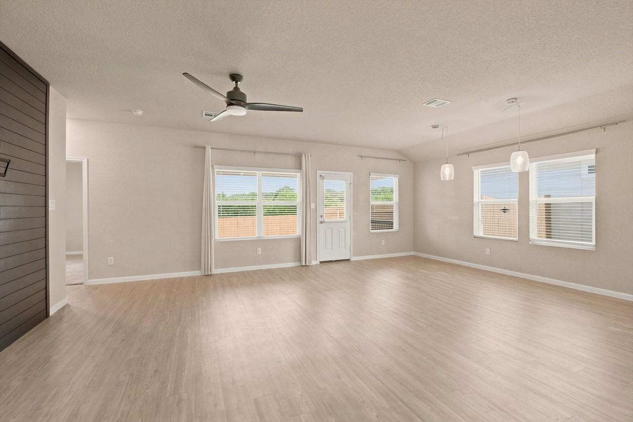 31713 Untrodden Way - Photo 5 of 30