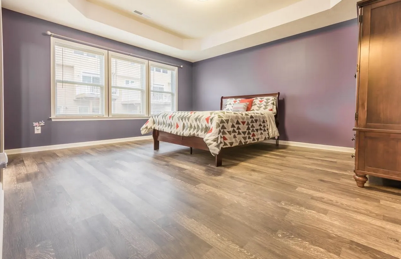 3910 Sun Way - Photo 5 of 21