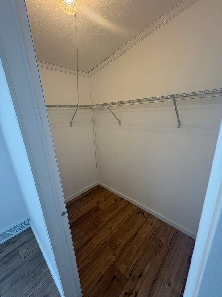 19 W 13th St - Photo 3 of 17