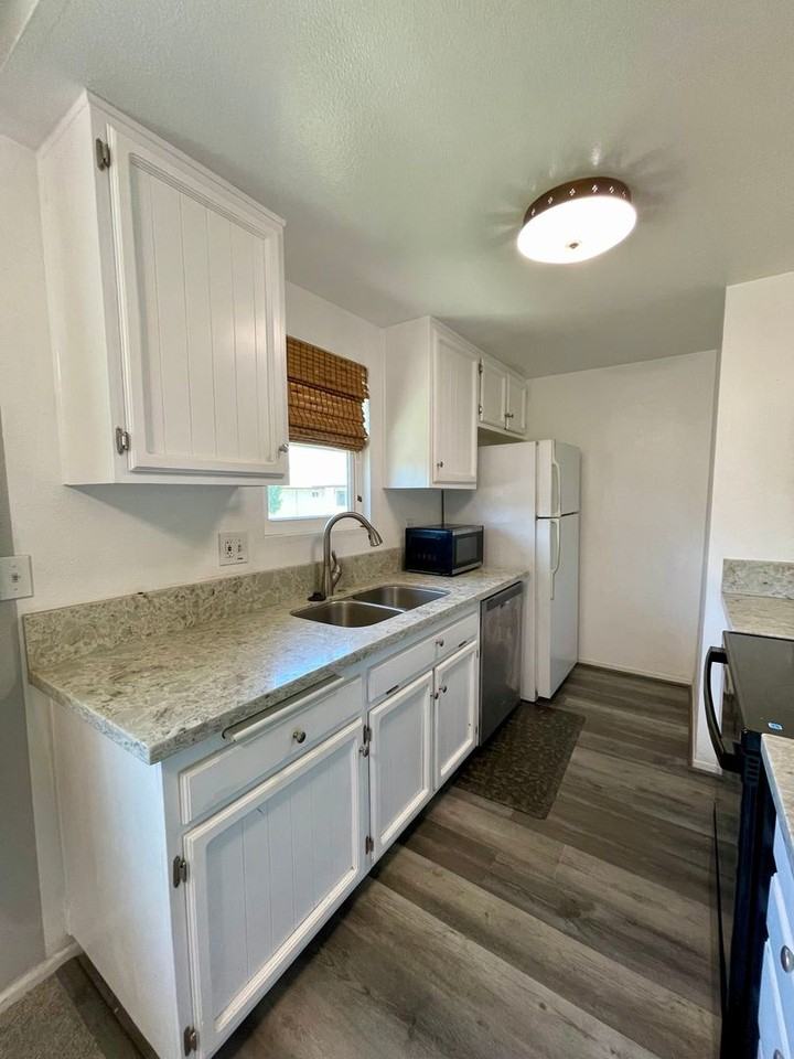 9858 Mission Vega Rd #4 - Photo 5 of 13