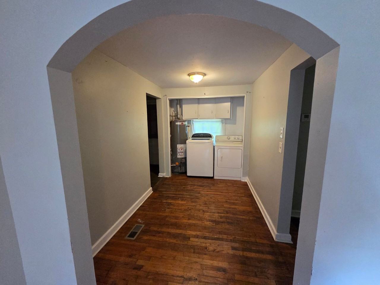 5862 E Heights Dr - Photo 5 of 18