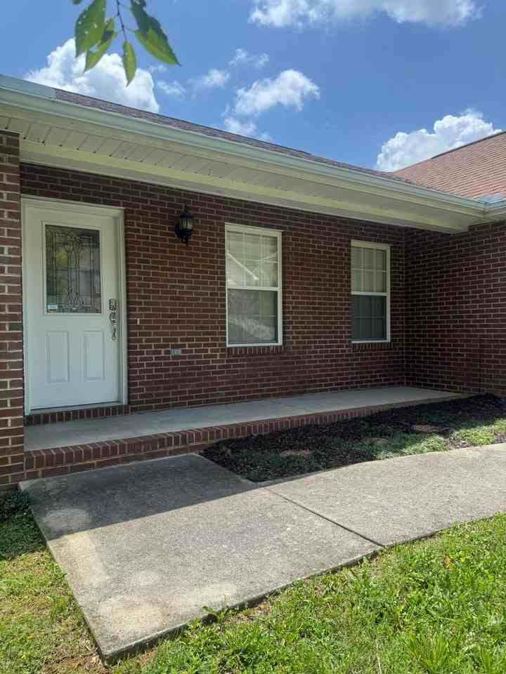 2032 Bill Hicks Dr - Photo 2 of 30