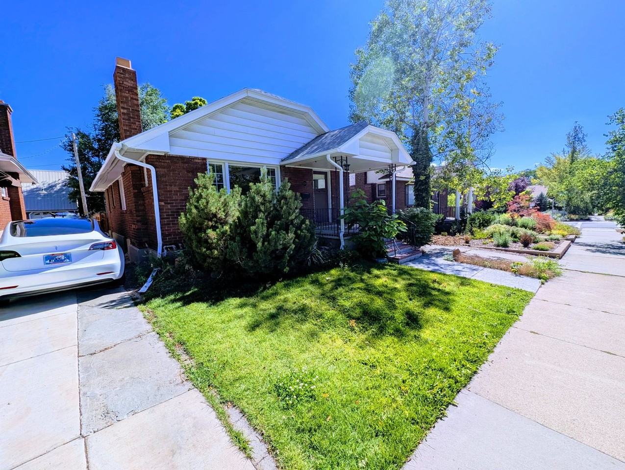 1208 E 700 S - Photo 2 of 26
