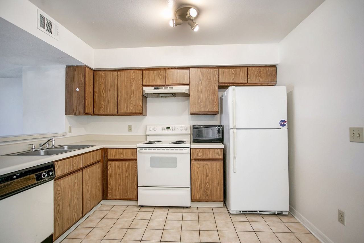 2721 Gray Fox Ln - Photo 3 of 13